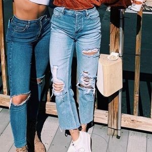 PacSun size 24 ripped jeans